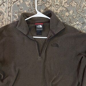 The North Face Men's Brown quarter zip